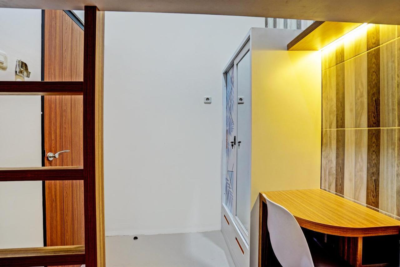 סוראבאיה Oyo 92435 Sunlo Cozy Home Family Homestay Syariah מראה חיצוני תמונה