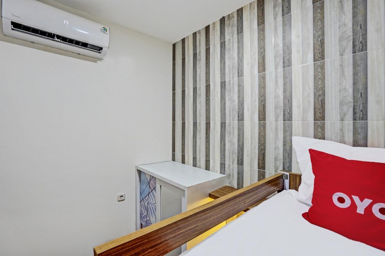 סוראבאיה Oyo 92435 Sunlo Cozy Home Family Homestay Syariah מראה חיצוני תמונה