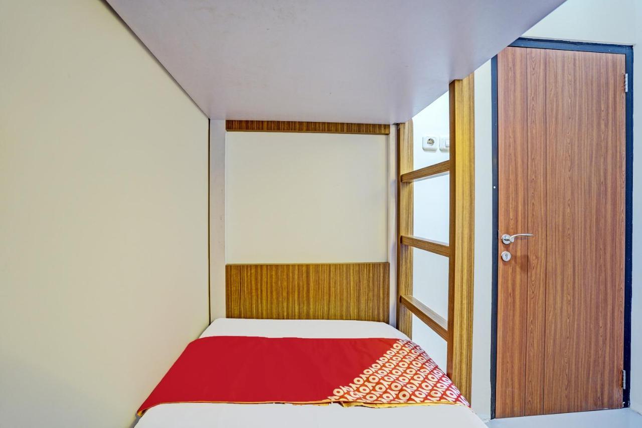 סוראבאיה Oyo 92435 Sunlo Cozy Home Family Homestay Syariah מראה חיצוני תמונה