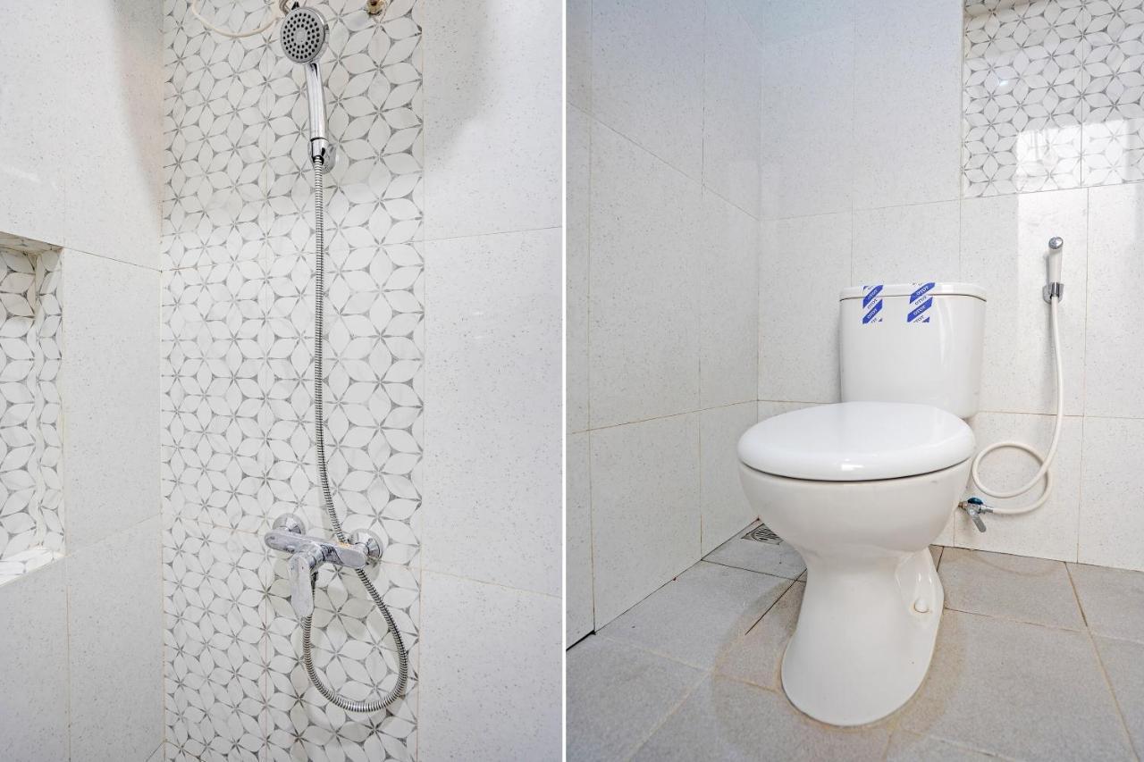 סוראבאיה Oyo 92435 Sunlo Cozy Home Family Homestay Syariah מראה חיצוני תמונה